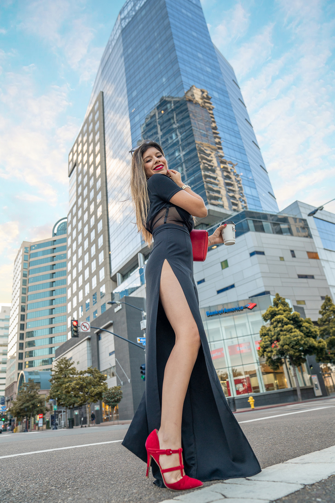 Vanessa Campos - ASOS DESIGN jumpsuit with mesh corset and split leg